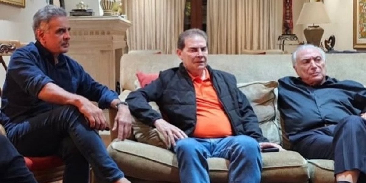 Aécio Neves e Michel Temer reuniram-se com Paulinho da Força, relator do PL da Anistia