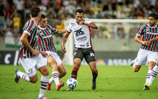 Vitória x Fluminense: Onde assistir, prováveis escalações e arbitragem