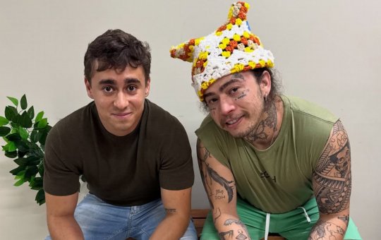 Após discussão em rede social, Whinderrson Nunes e Nikolas Ferreira surgem juntos em foto