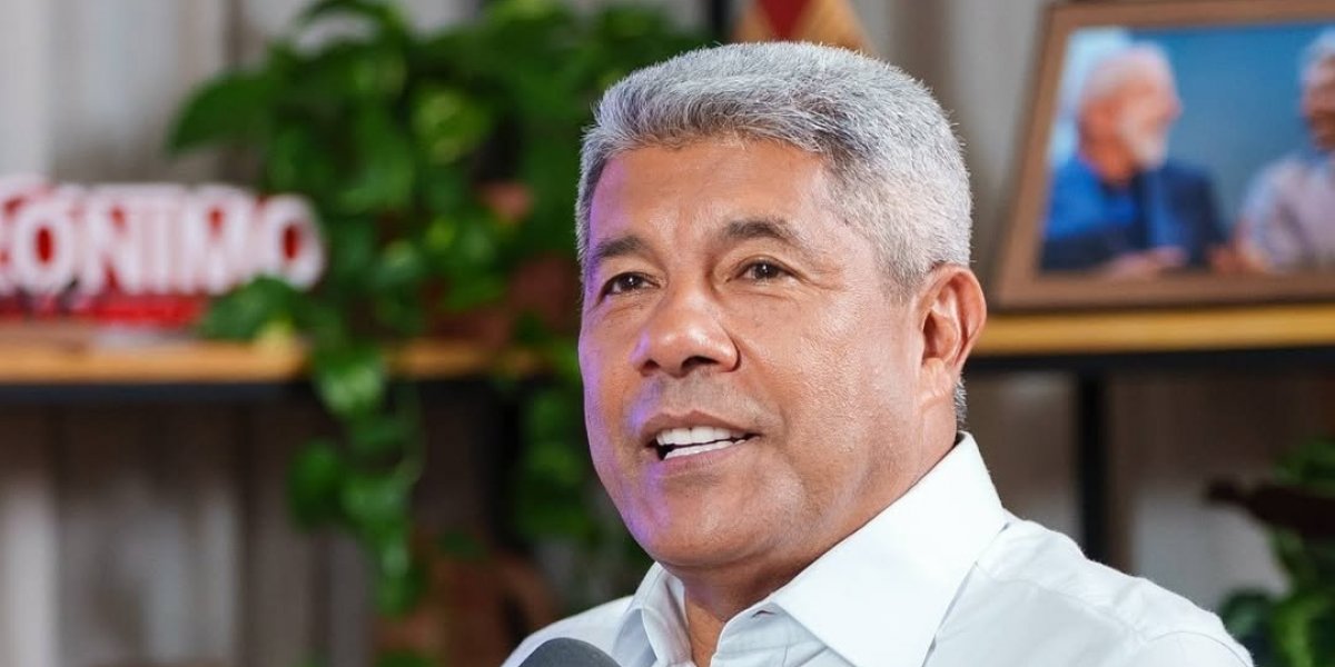 Governador Jerônimo Rodrigues comemora ato contra PEC da Blindagem em Salvador