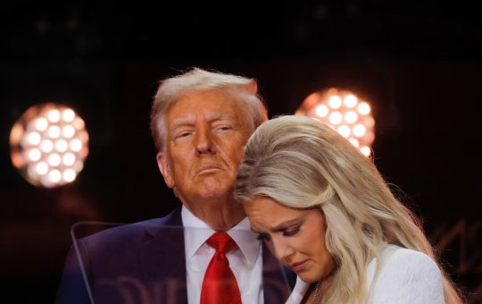 Trump faz discurso no funeral de Charlie Kirk e pede punição completa ao autor do assassinato