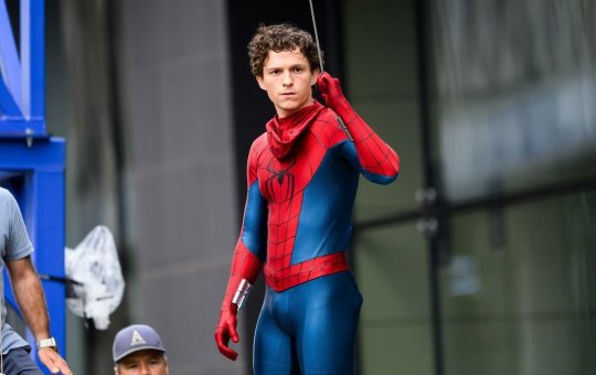 Filmagens de Homem-Aranha: Um Novo Dia são interrompidas após acidente com Tom Holland