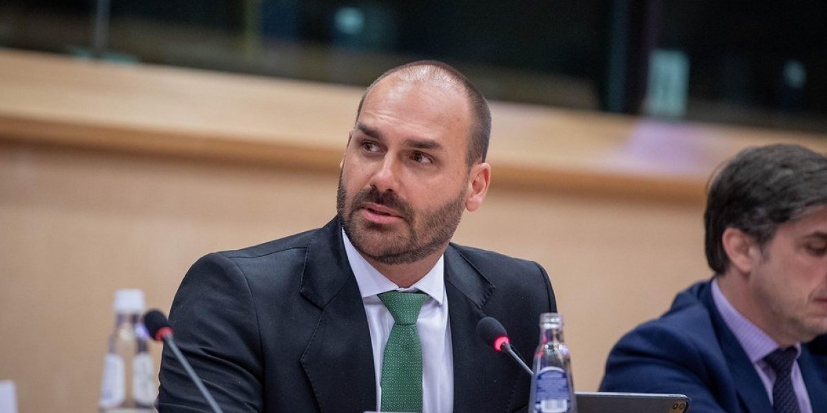 Eduardo Bolsonaro se pronuncia após Donald Trump elogiar Lula: 'Longe de causar espanto'