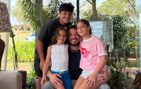 Após descoberta de tumor no cérebro, filho de Wesley Safadão passa por cirurgia