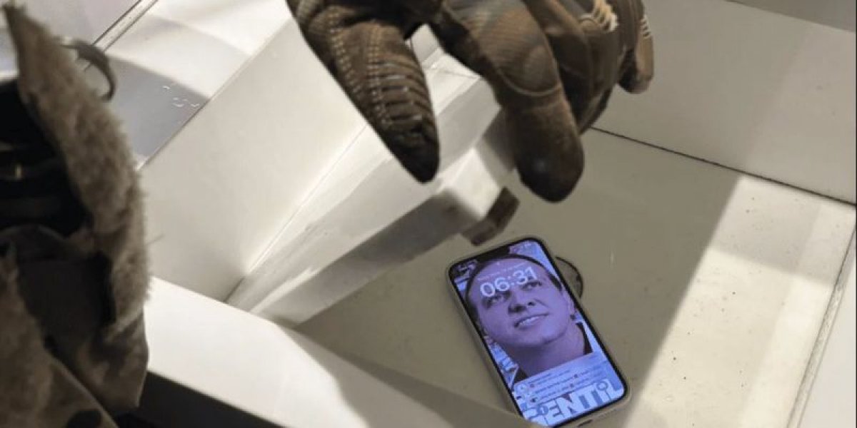 Truque de mestre? Ex-prefeito escondeu celular em compartimento da pia durante operação da PF