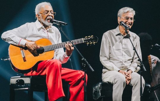 Gilberto Gil e Caetano Veloso durante show