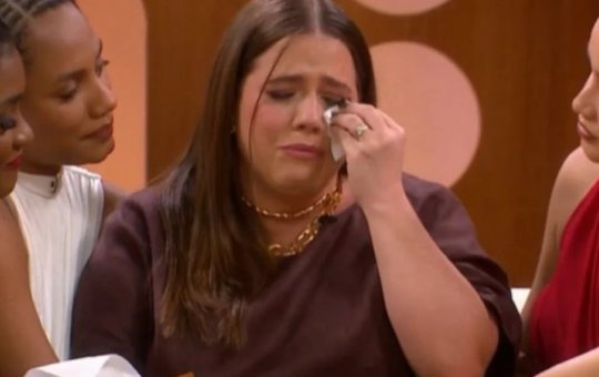 Tati Machado se emociona ao relembrar perda do filho: 'Dá vontade de parar'