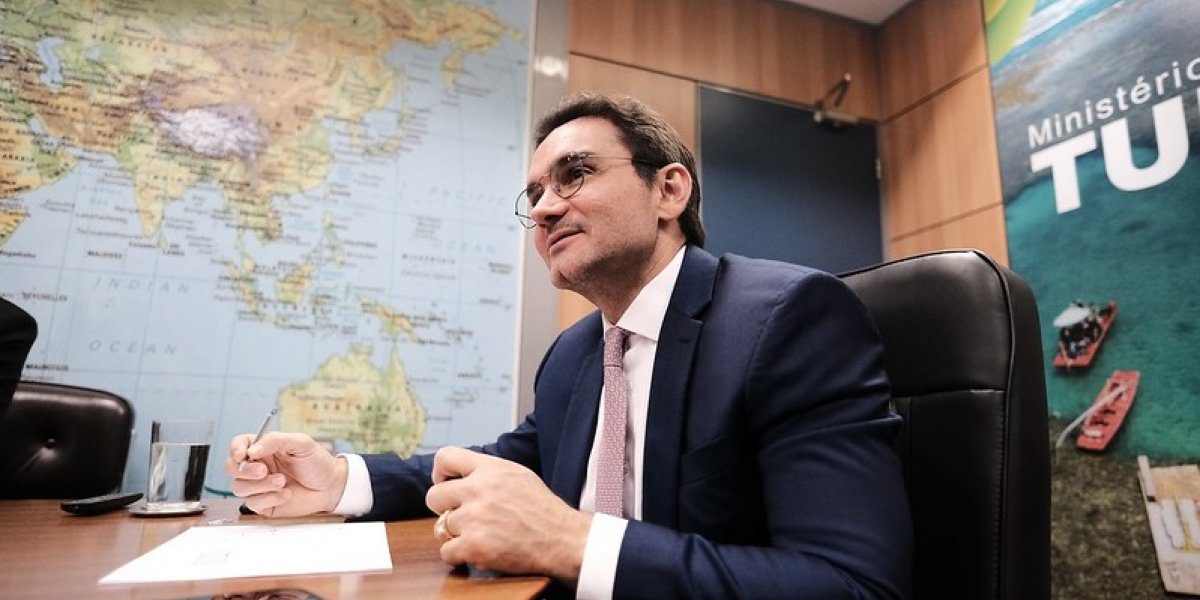 Ex-ministro do Turismo Celso Sabino