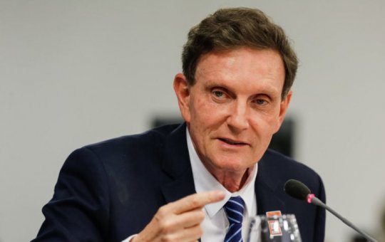 Marcelo Crivella, bispo e deputado federal, é condenado após tentar censurar beijo gay em quadrinhos