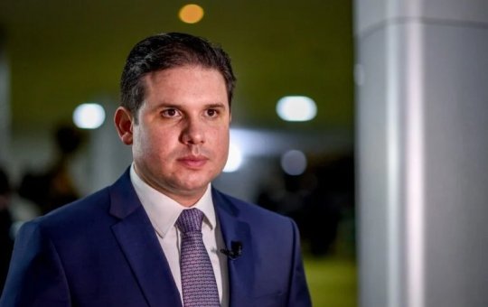 Presidente da Câmara dos Deputados afirma que Lula "caminha para a reeleição"