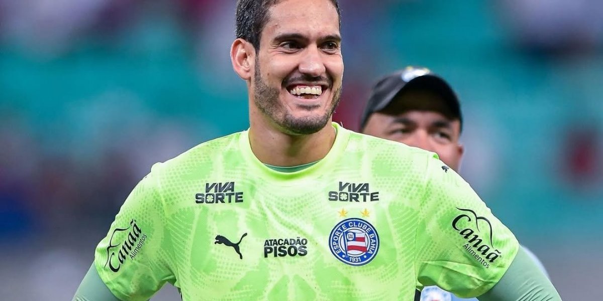 Ronaldo brilha e dá passe para golaço de Ademir em triunfo para o Bahia