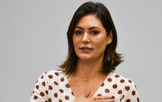  Michelle Bolsonaro processa ex-deputada Joice Hasselmann, pedindo danos morais e apagamento de vídeo