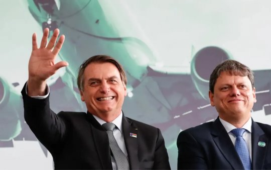 Tarcísio visitará Jair Bolsonaro em prisão domiciliar para conversar sobre eleição de 2026