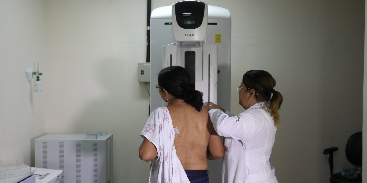 Governo do Estado promove ação com Outubro Rosa e pretende realizar 40 mil mamografias