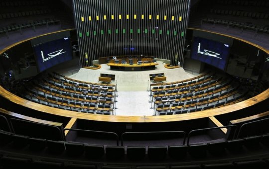 Câmara decide hoje sobre isenção do IR para salários de até R$ 5 mil