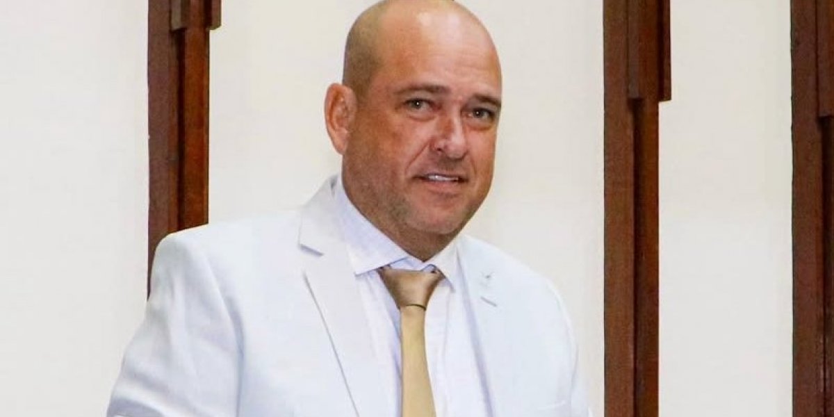 Saiba quem é Binho Galinha, deputado investigado de chefiar milícia 