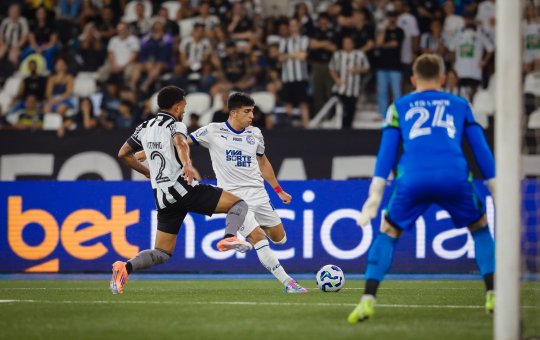 Fora de casa, Bahia perde para o Botafogo e vê o G4 se afastando