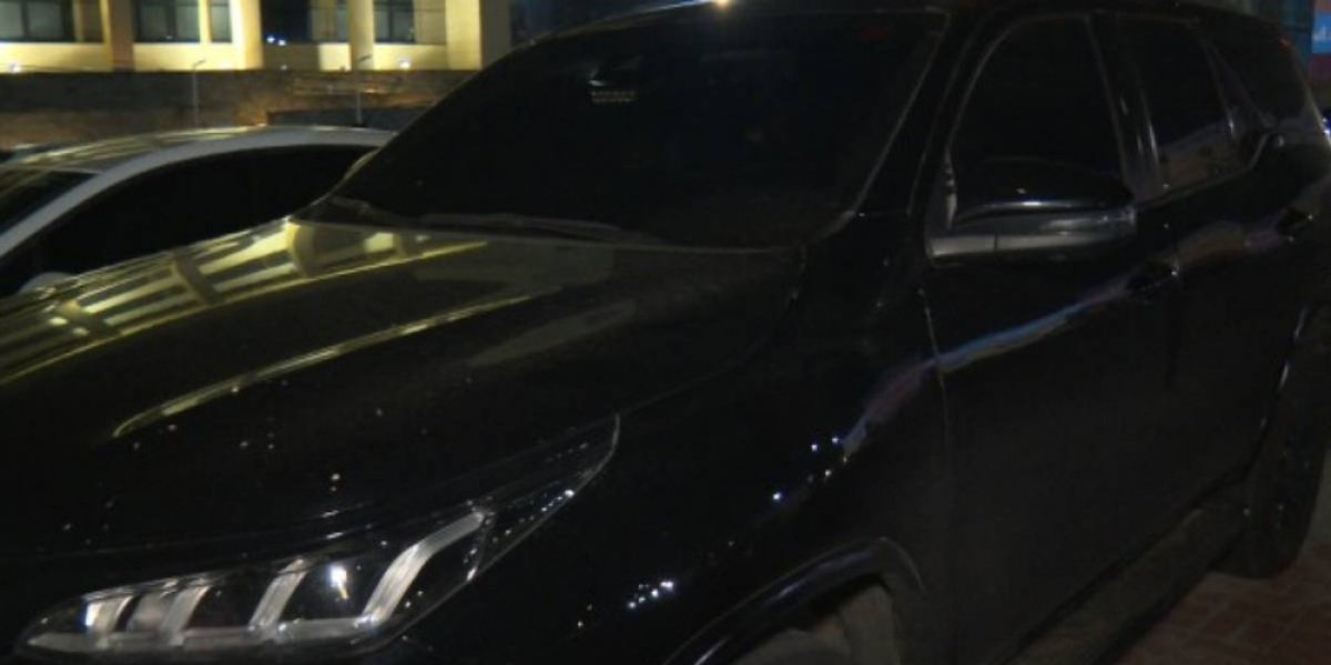 Carro usado por Binho Galinha em fuga é achado abandonado em Feira de Santana