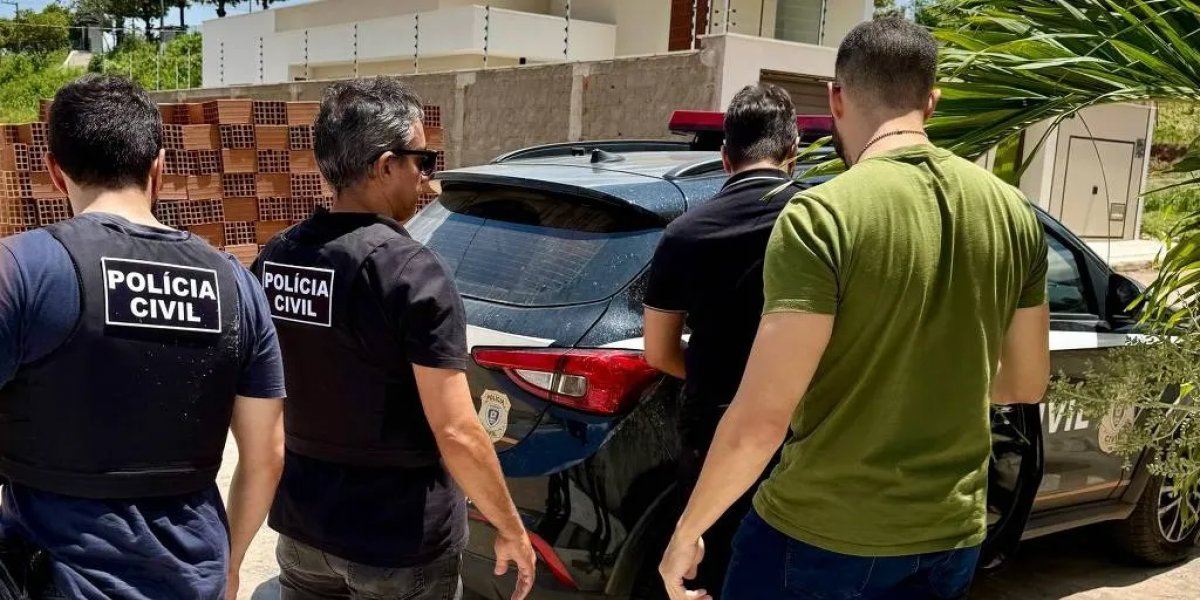 Professor é preso por suspeita de assediar alunas para garantir notas altas