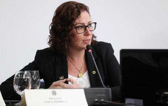 Vai perder o mandato? Licença de Zambelli termina, podendo perder o cargo