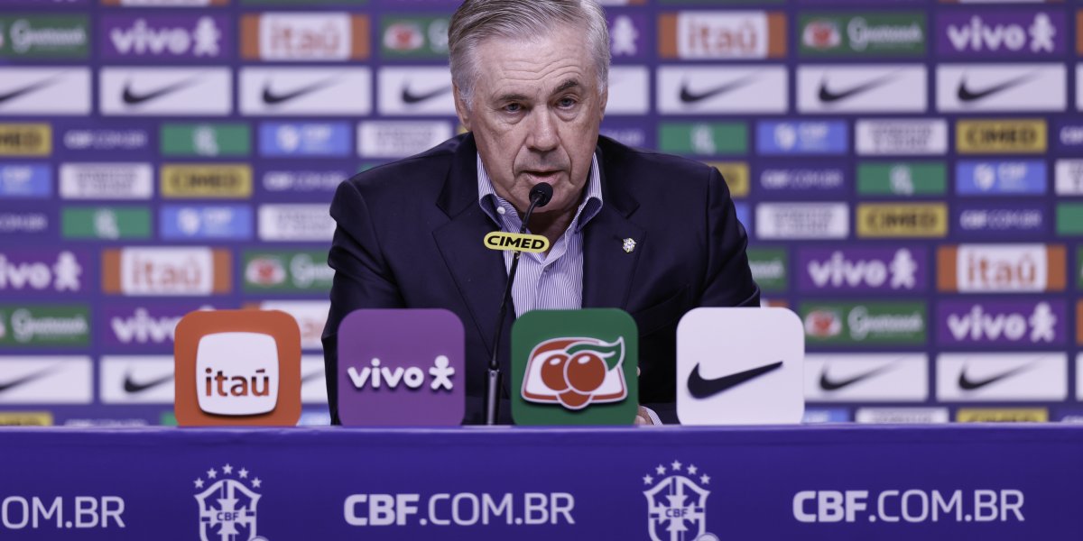 Carlo Ancelotti em convocação na última quarta-feira