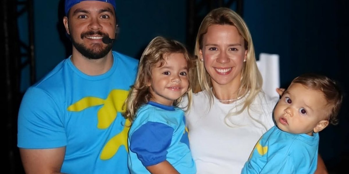 Luccas Neto e família