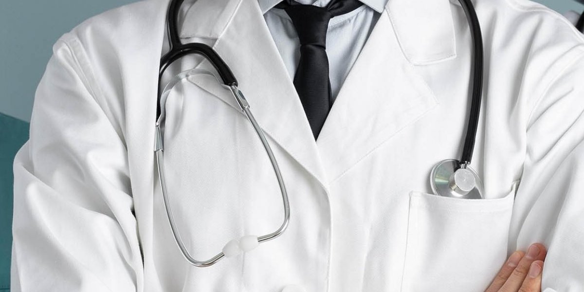 Médico é preso em flagrante após esfregar órgão genital em técnica de enfermagem