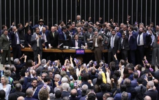 Conselho de Ética Parlamentar analisa ação contra deputados por motim na Câmara