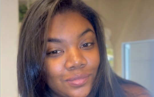 Raquel Brito assusta seguidores após cozinhar sopa com bichinhos; veja