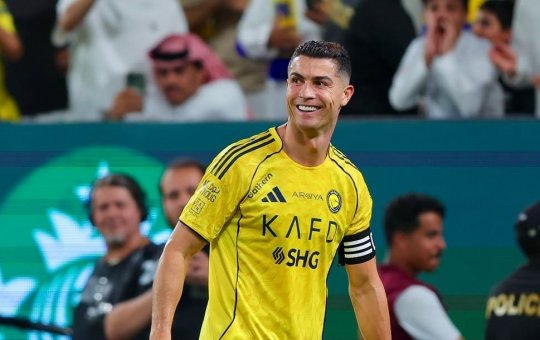 HISTÓRICO: Cristiano Ronaldo se torna o primeiro jogador de futebol bilionário da história