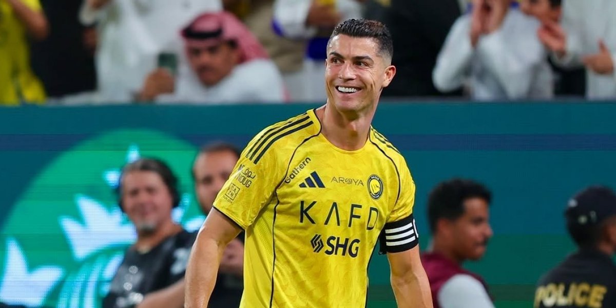 HISTÓRICO: Cristiano Ronaldo se torna o primeiro jogador de futebol bilionário da história