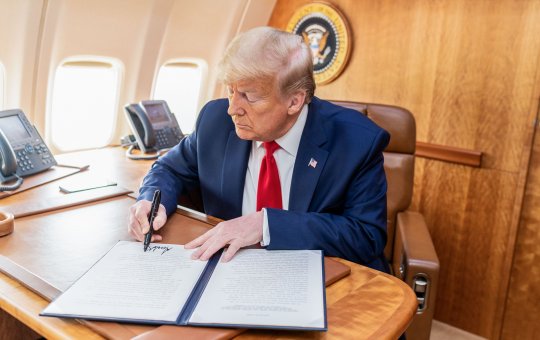 Donald Trump anuncia assinatura de acordo de paz entre Israel e Hamas