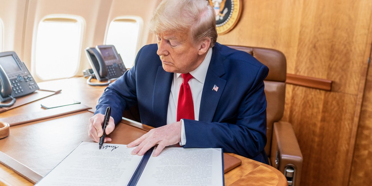 Donald Trump anuncia assinatura de acordo de paz entre Israel e Hamas
