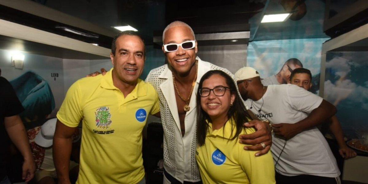 Léo Santana, ao lado do prefeito Bruno Reis, anuncia gravação de novo audiovisual em Salvador