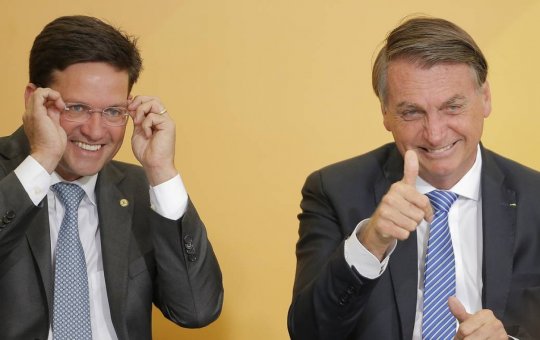 João Roma confirma candidatura de Bolsonaro pelo PL em 2026 e fala em 'perseguição política e judicial'