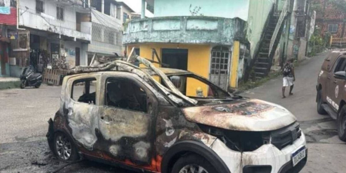 Veículo de empresa de internet é roubado e destruído por facção em Salvador