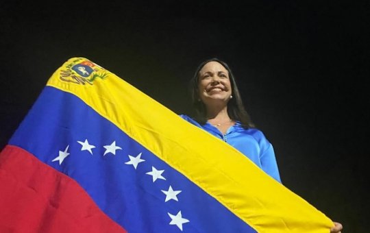 Líder da oposição contra Nicolás Maduro, vence o Prêmio Nobel da Paz 2025, desbancando Donald Trump