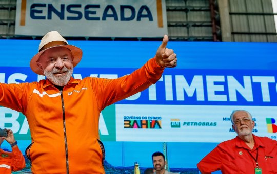 Com nome em homenagem à Dona Canô, Lula anuncia criação de universidade no interior da Bahia