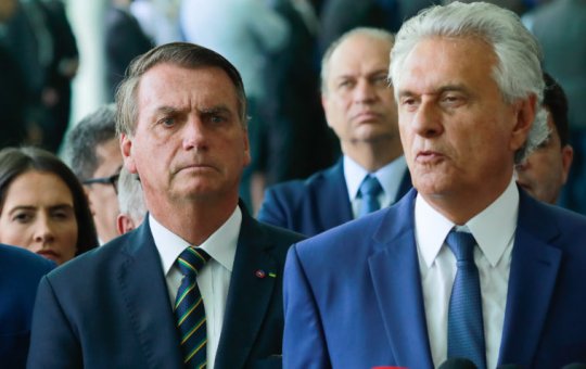 Caiado nega que Bolsonaro esteja fingindo doença para escapar da prisão