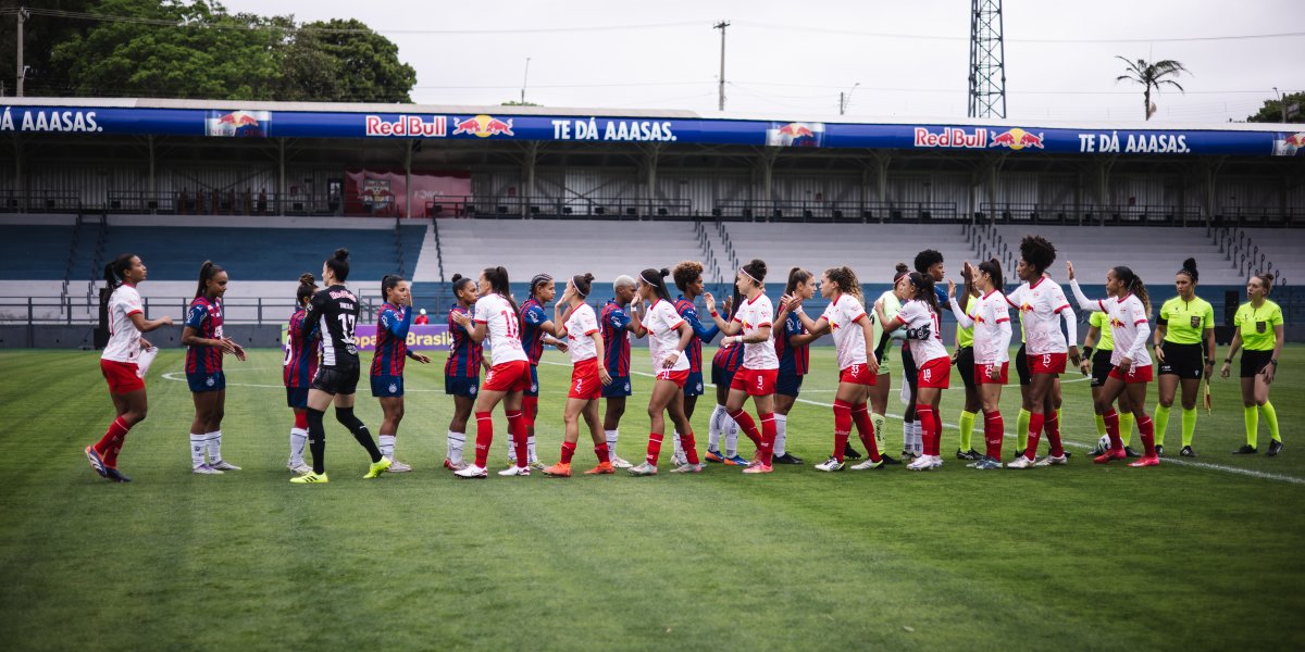 Bahia e Red Bull Bragantino em partida válida pelas quartas de final da Copa do Brasil