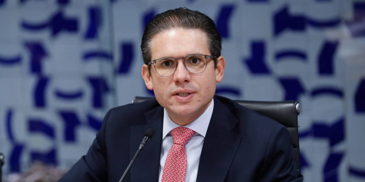 Grupo de criminosos invade aeroclube e tentam roubar aeronave de Hugo Motta