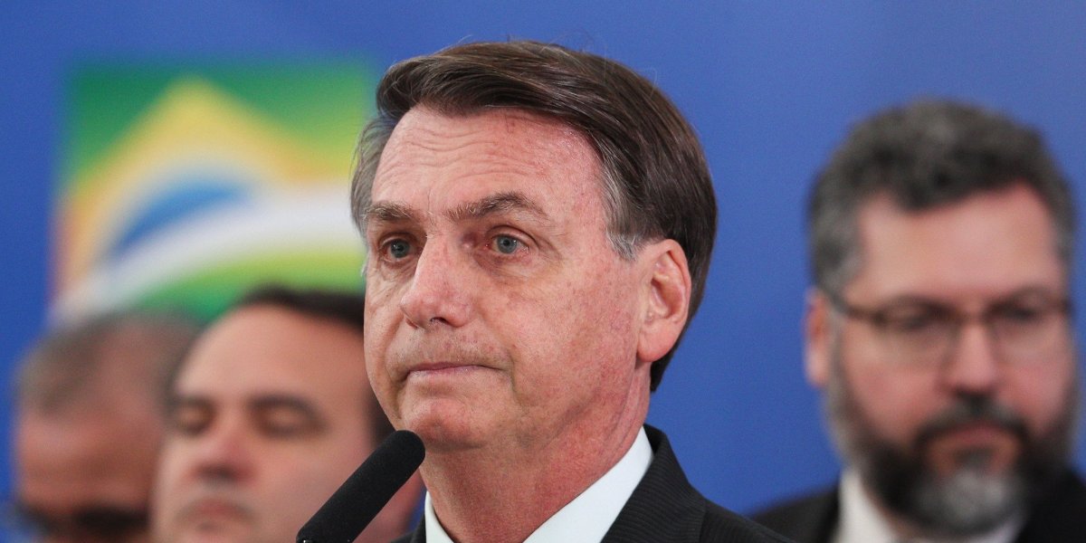 Alexandre de Moraes nega pedido da defesa e Jair Bolsonaro continuará em prisão domiciliar