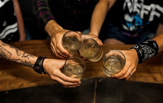 O mistério do metanol: como ele age no corpo e sua forma de tratamento