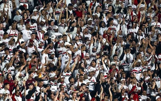 Clube da Série A será julgado pelo STJD devido a cantos homofóbicos de torcedores; entenda