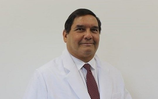 Referência na hepatologia, Doutor Raymundo Paraná alerta para a escassez de especialistas no Brasil
