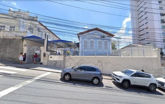 Escola municipal, ao lado de delegacia nos Galés, é arrombada pela sexta vez no ano em Salvador