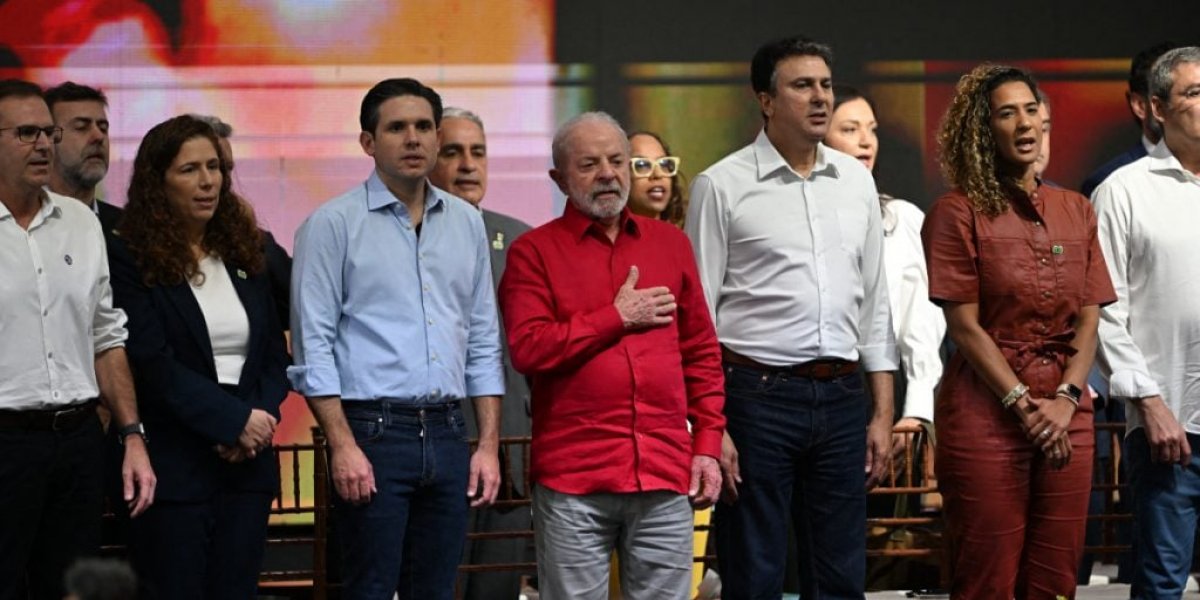 Encarando Hugo Motta, Lula diz que Congresso nunca teve qualidade tão baixa como agora