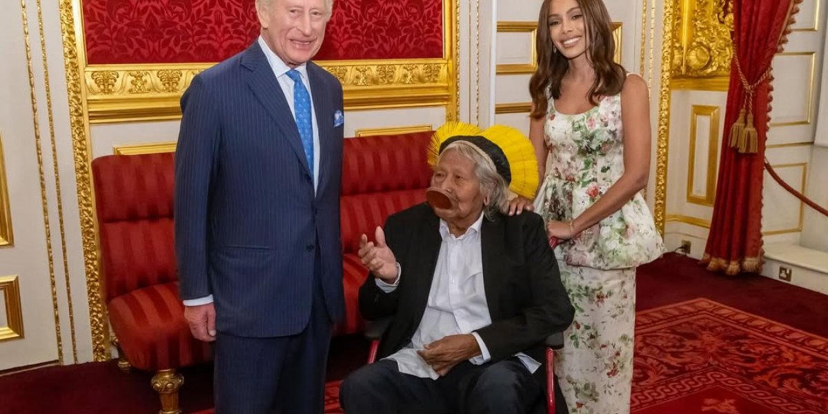 Anitta participa de evento ambiental e tem encontro com o rei Charles III em Londres
