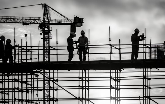 Risco concreto: acidentes em obras de construção ainda são rotineiros no Brasil