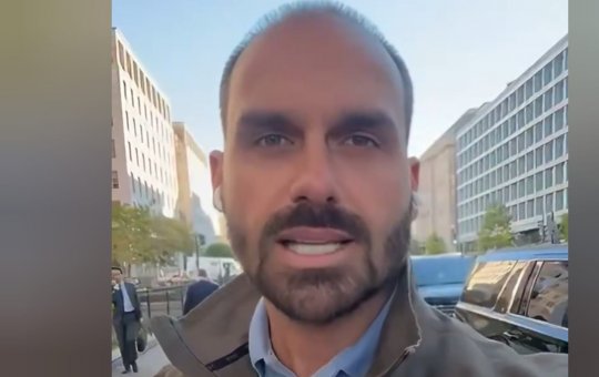 Eduardo Bolsonaro ironiza chanceler brasileiro após reunião nos EUA: 'Não conseguiu nada'